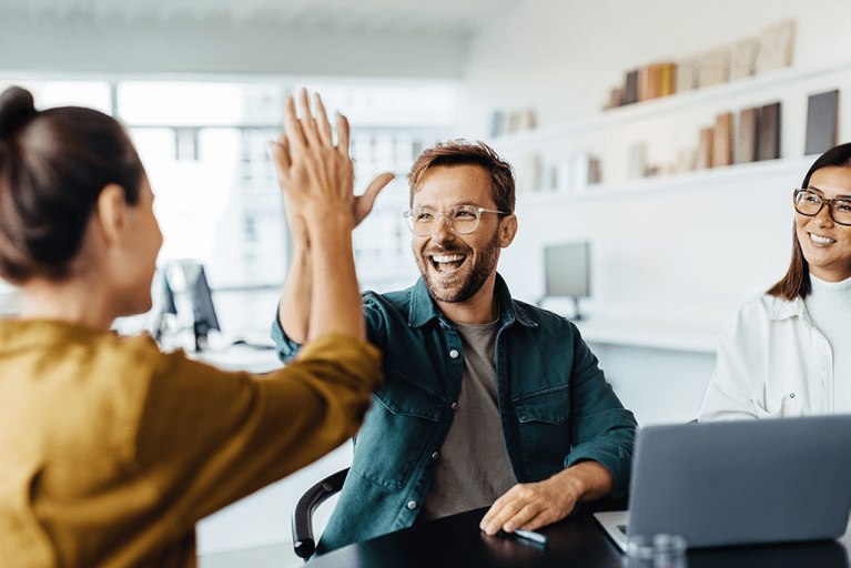 Les deux tiers des Canadiens qui bénéficient d&rsquo;un régime d&rsquo;avantages sociaux s&rsquo;en sortent beaucoup mieux que les autres sur les plans de la santé financière et du bien-être mental